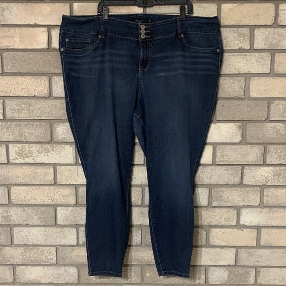 3for$20 jeans torrid 26 - Picture 1 of 3